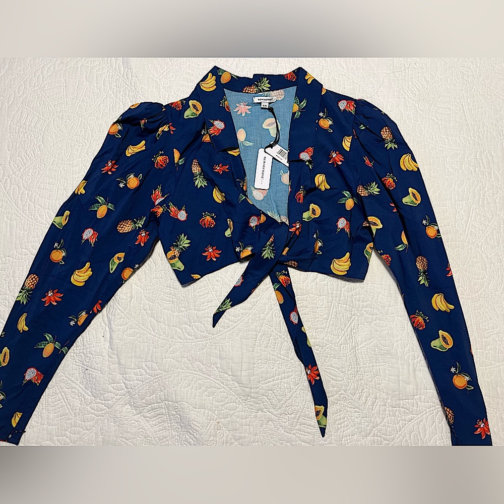 Cropped Navy Top L